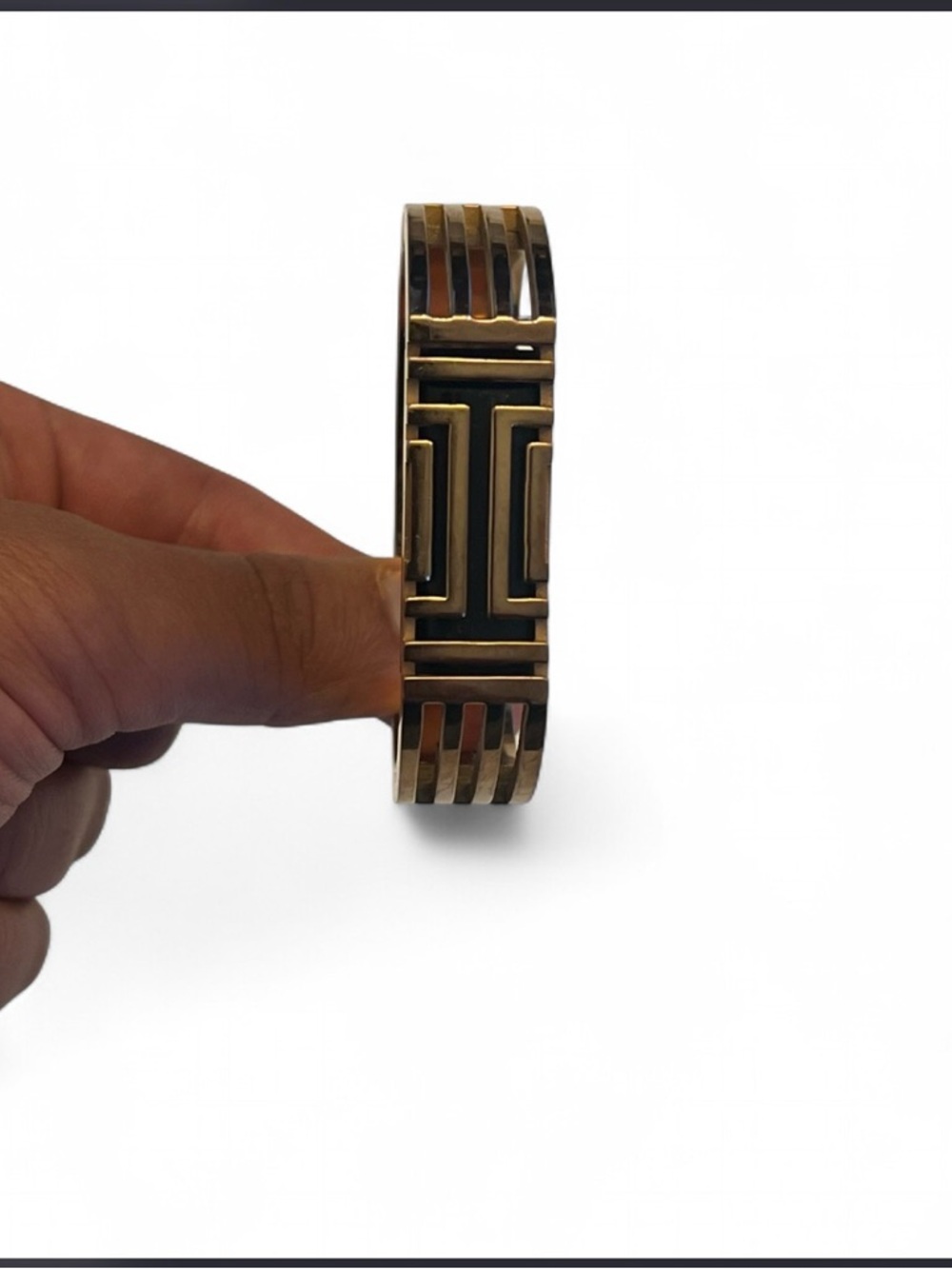 Tory Burch Fitbit‎ Hinged Gold Tone Bracelet (rare)